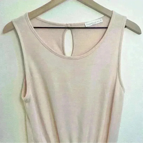 Wasabi + Mint Women’s Light Pink Short Romper Size Small - Picture 2 of 10